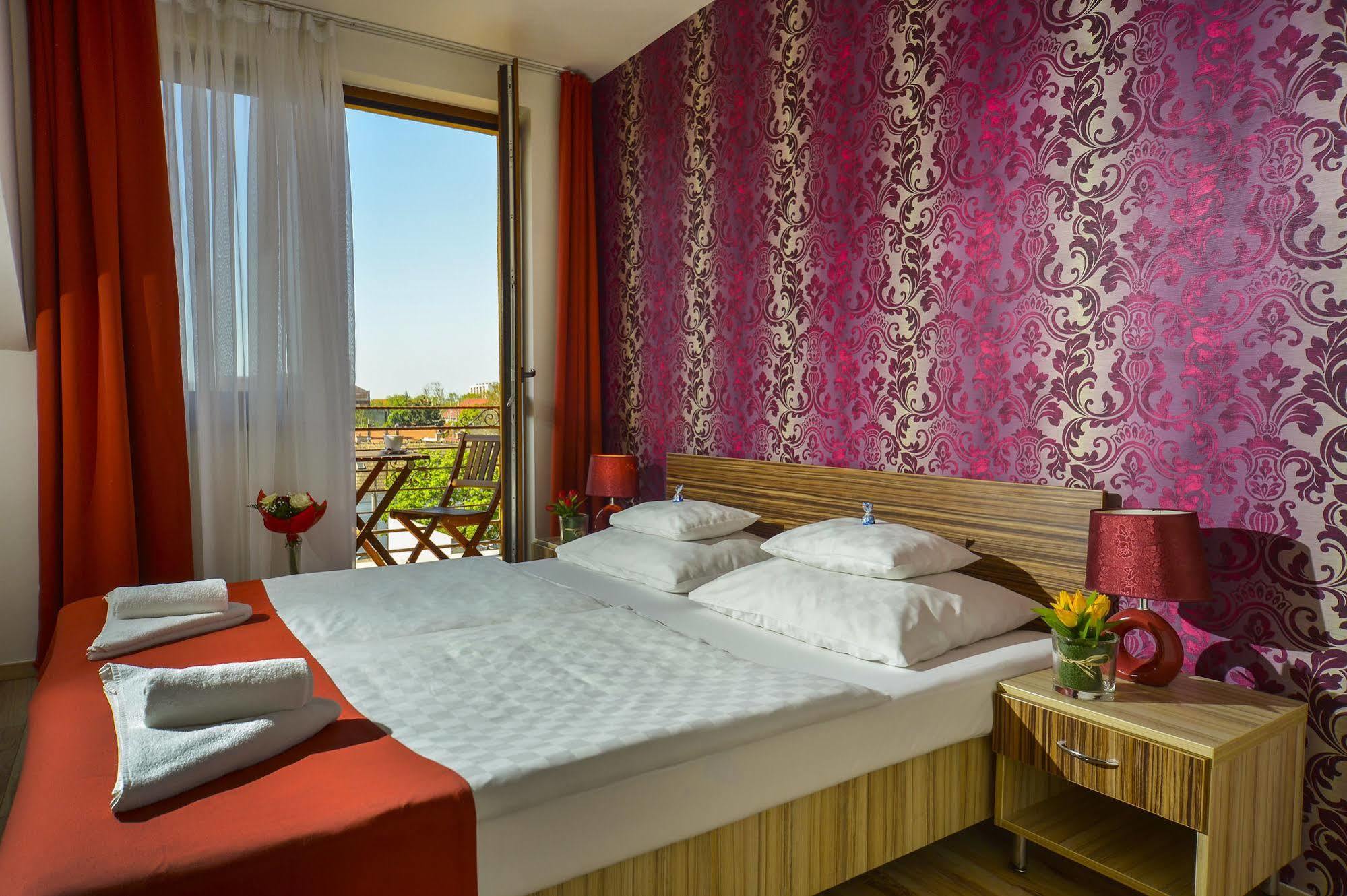 Hotel Sunshine Budapest Exterior photo